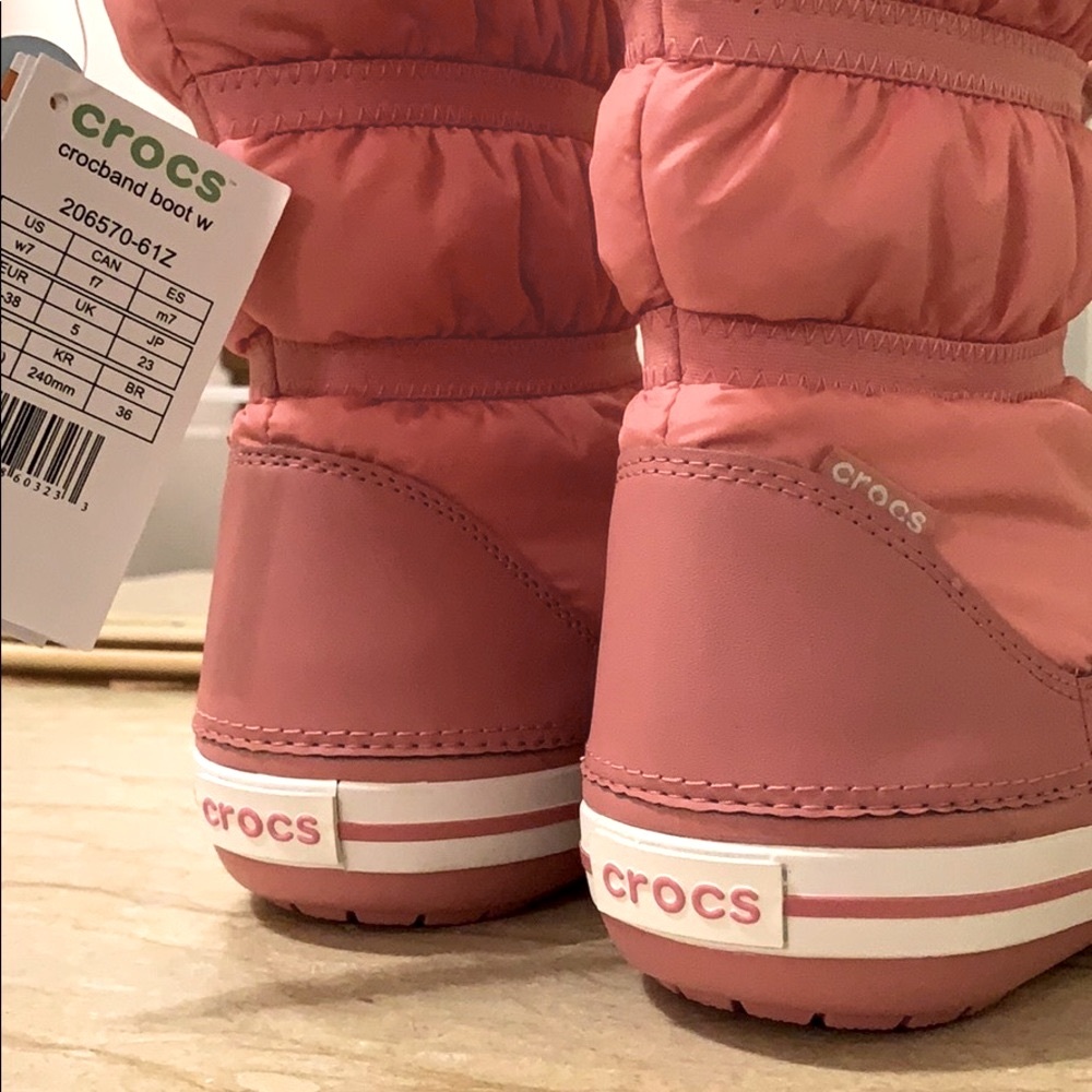 NWT Crocs Crocband Boot. Size 7. - Picture 6 of 12